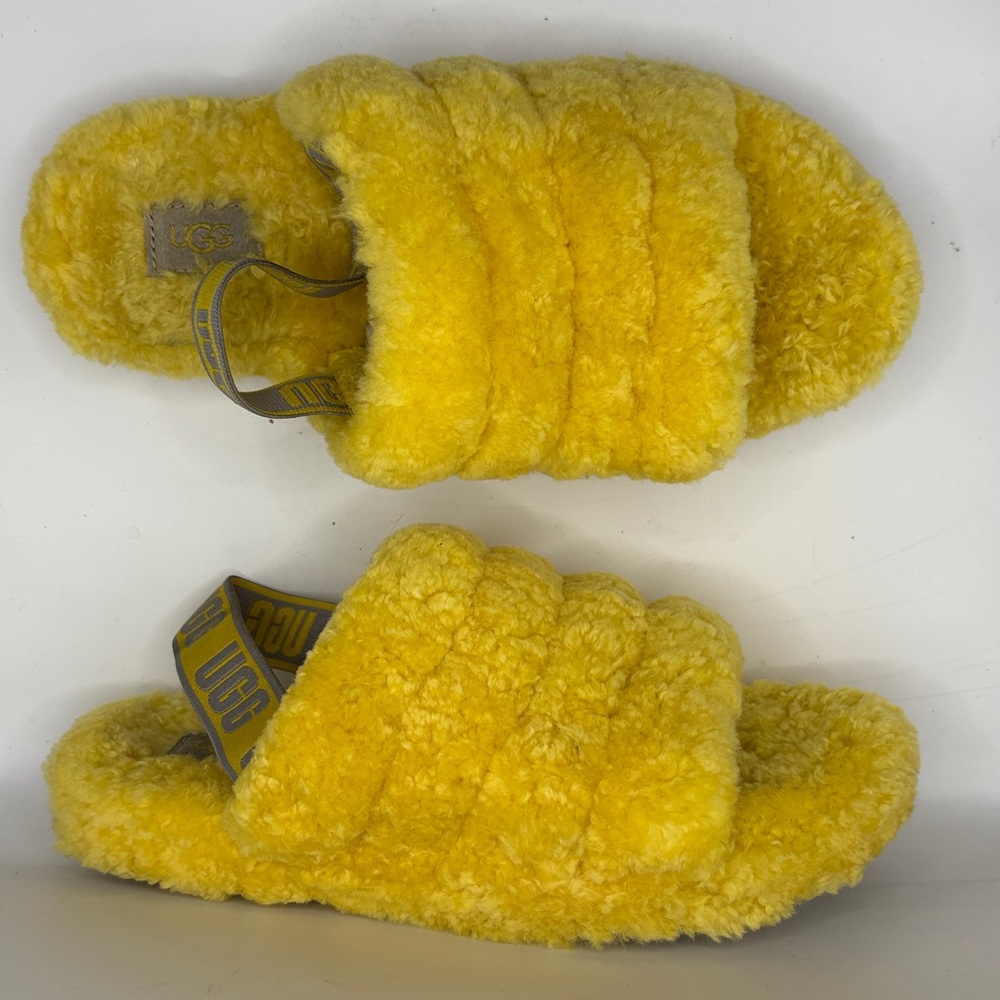 UGG Women's Fluff Yeah Slides size 5